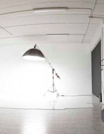 Estudio fotográfico Valencia | Estudio equipado y con posibilidad de alquiler y compra de material fotográfico.
