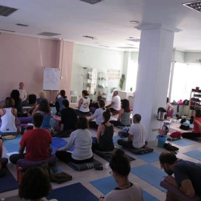 Alquiler sala para clases | Sala para clases de yoga, danza, reiki…