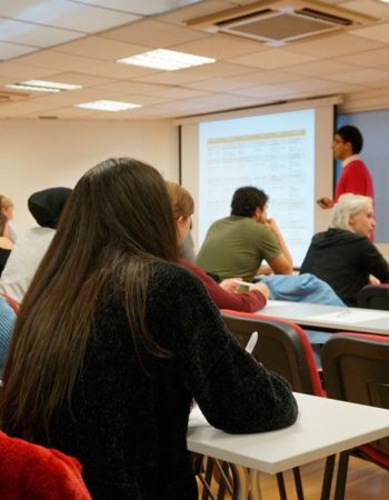 Alquiler aulas para formación Madrid o congresos